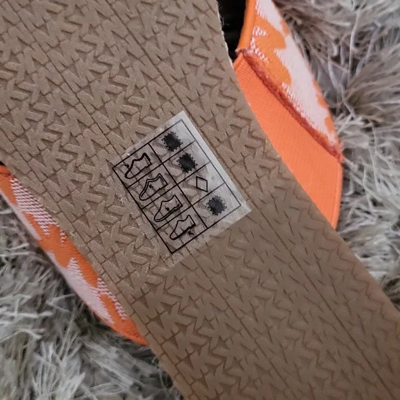 Michael Kors Orange Slide Sandals - Picture 3 of 4